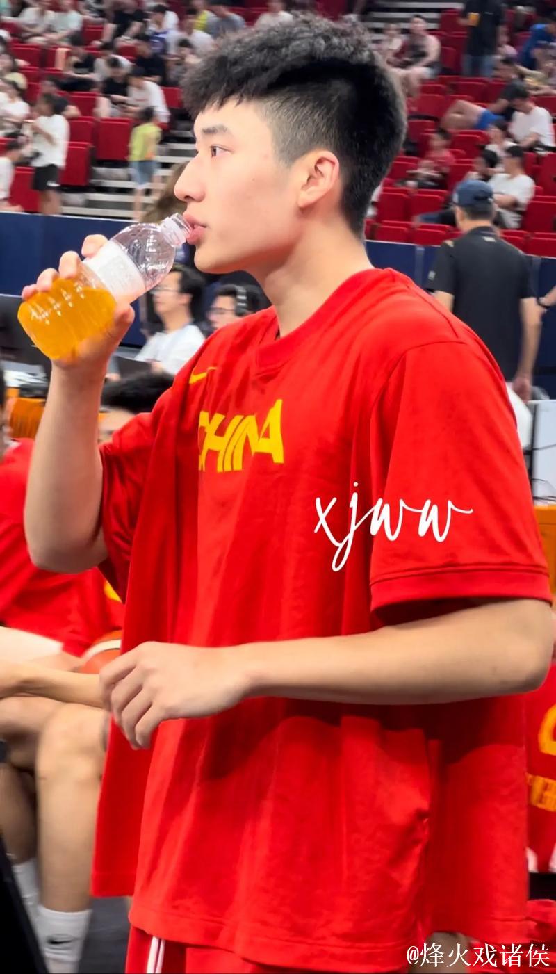 段睿骐球场风采炸裂!20分6篮板5助攻,全队数据霸榜 段睿骐球场风采炸裂!20分6篮板5助攻,全队数据霸榜